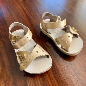 Toddler Girls Size 6 Sun Sans Salt Water Sandals
